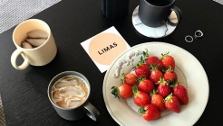 엔엔엔 매장 이미지