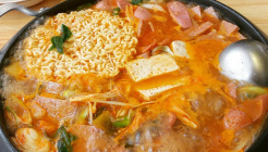 통일 부대찌개 매장 이미지