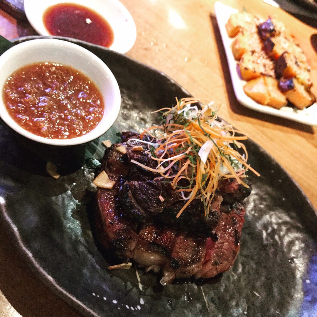 로카 아코르 매장 이미지