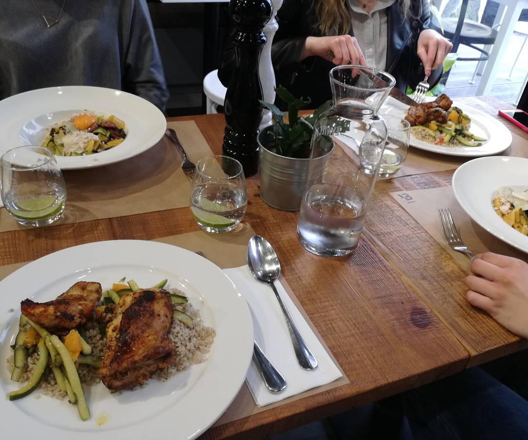Bistro 11 매장 이미지