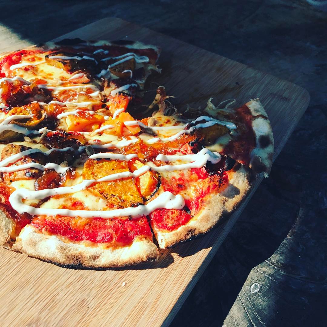BASE Woodfired Pizza 매장 이미지