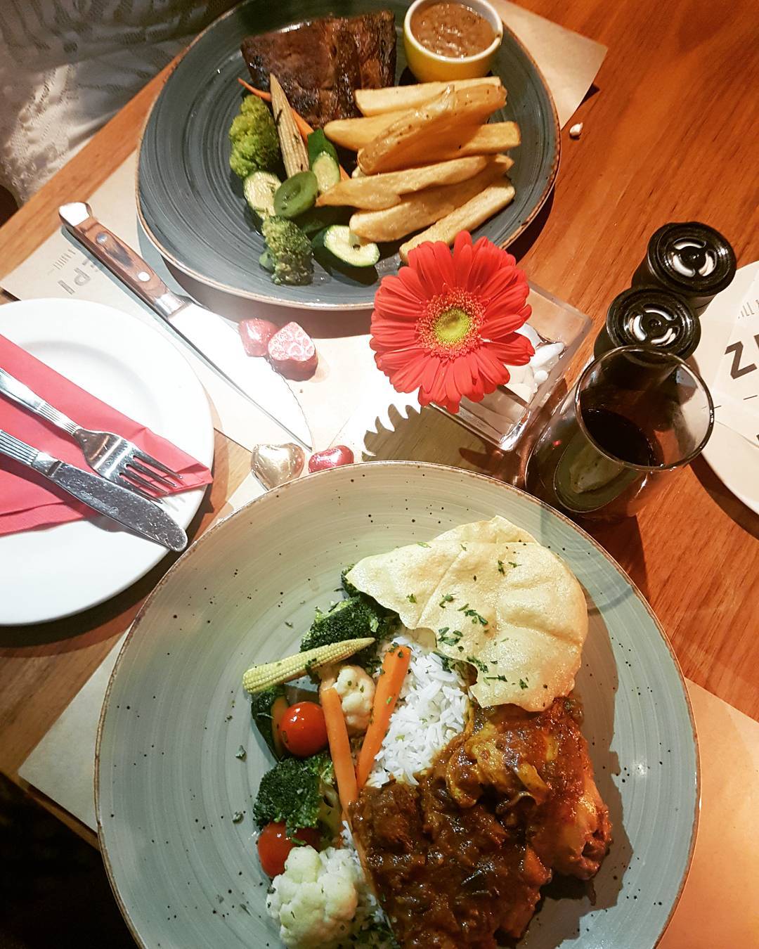 제피 그릴 앤 바 (ZEPI GRILL & BAR) 매장 이미지