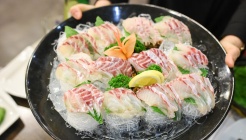 하얀성&더돈 매장 이미지