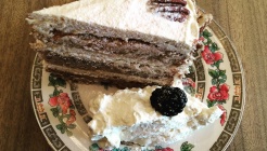 더버터플라이앤더피그 (The Butterfly And The Pig) 매장 이미지