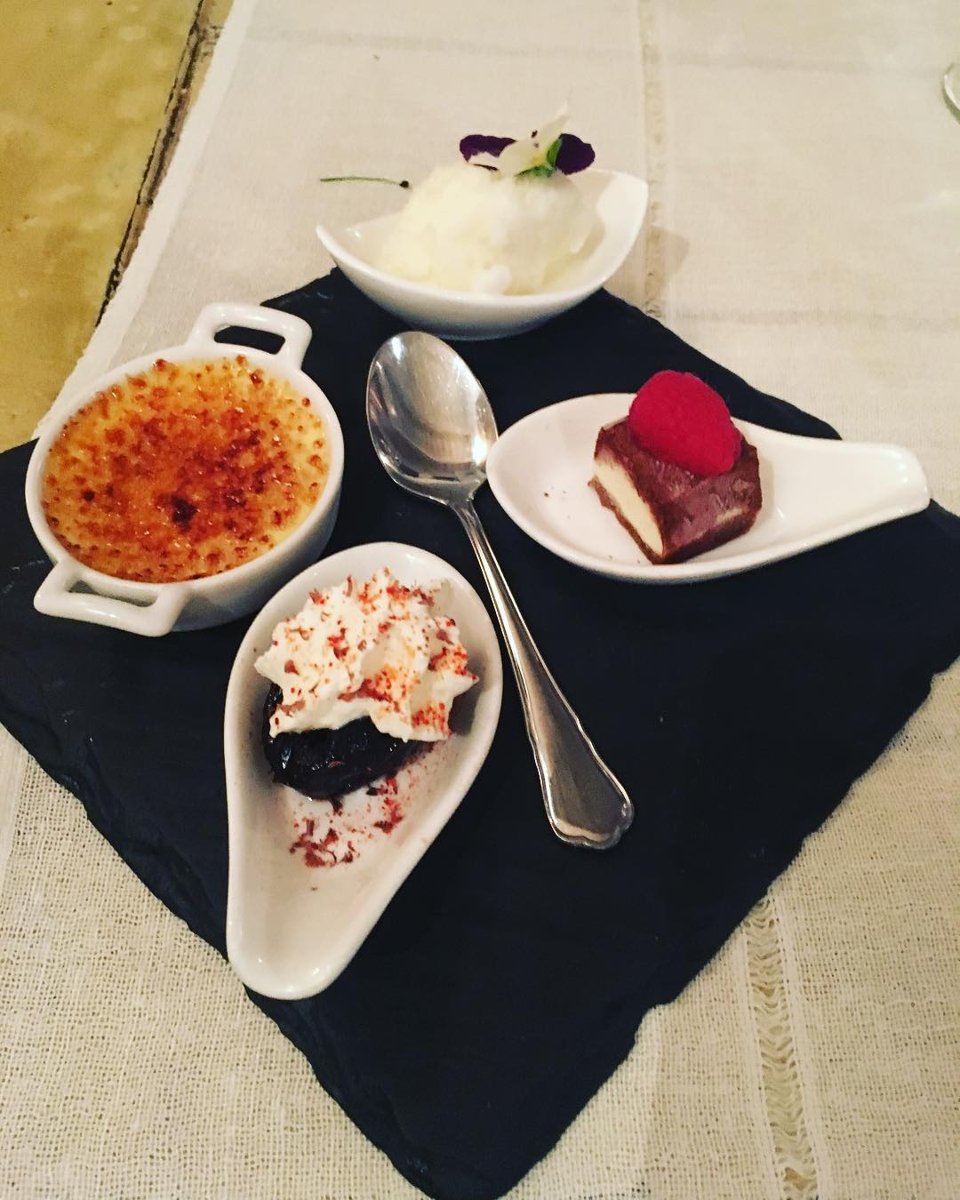 세인트 절매인 (Saint Germain) 매장 이미지