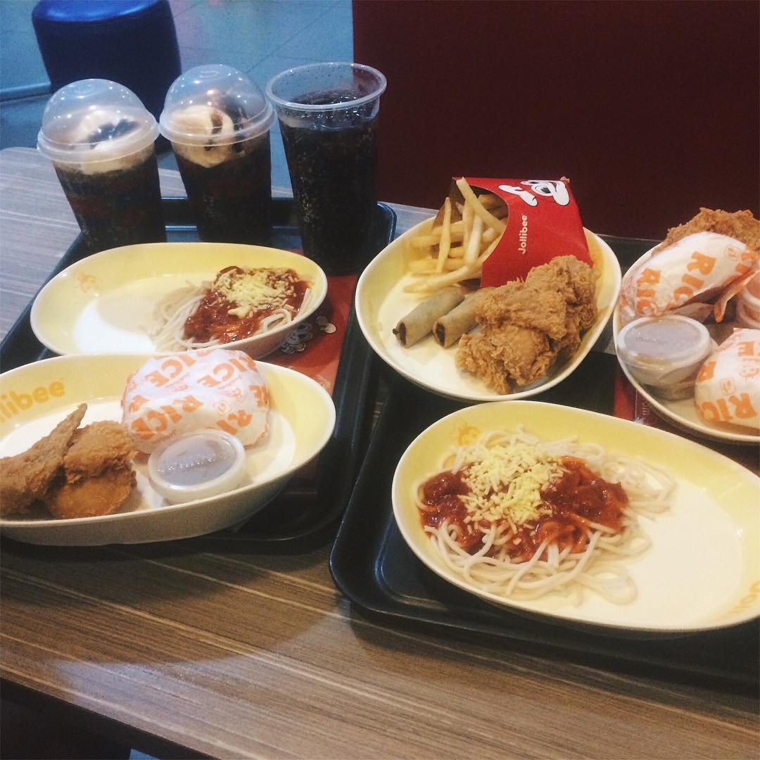 졸리비 (Jollibee) 매장 이미지