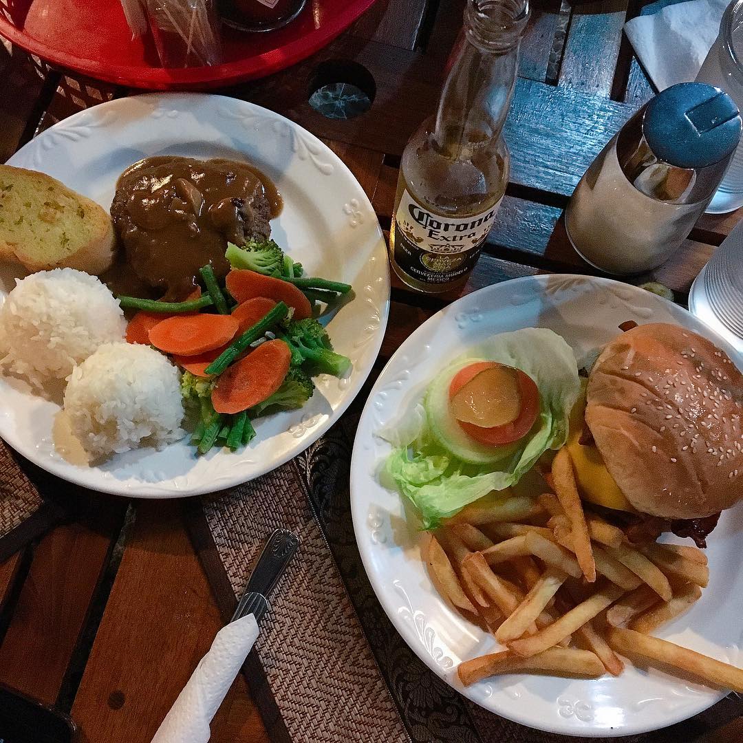 와일드 빌스 바앤 그릴 (Wild Bill's Bar & Grill) 매장 이미지