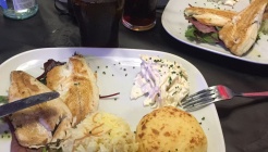 맨하탄 바 앤 그릴 (Manhattan Bar and Grill) 매장 이미지