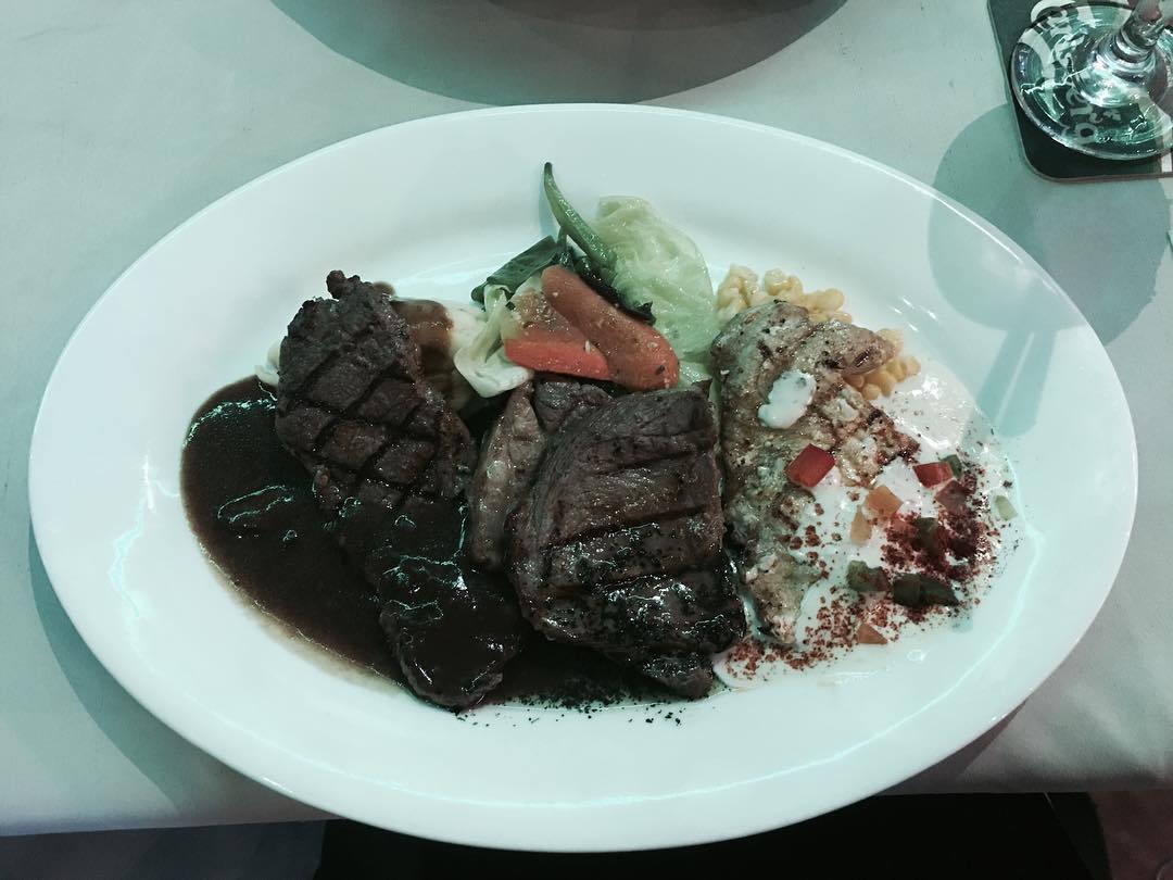 브라스 몽키 카페앤바 (Brass Monkey Cafe & Bar) 매장 이미지