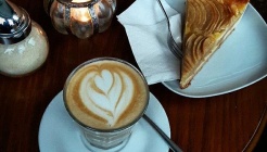 라 피 바 카페 (La Fée Bar Café) 매장 이미지