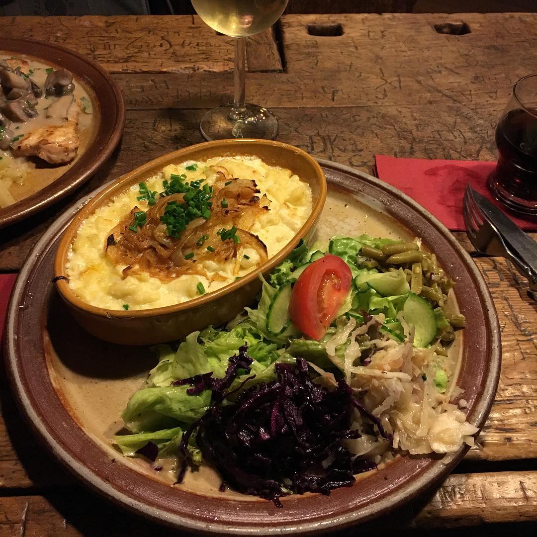 Schnitzelbank 매장 이미지