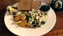 레볼루션 카페 & 레스토랑 (Revolution Cafe & Restaurant) 매장 이미지