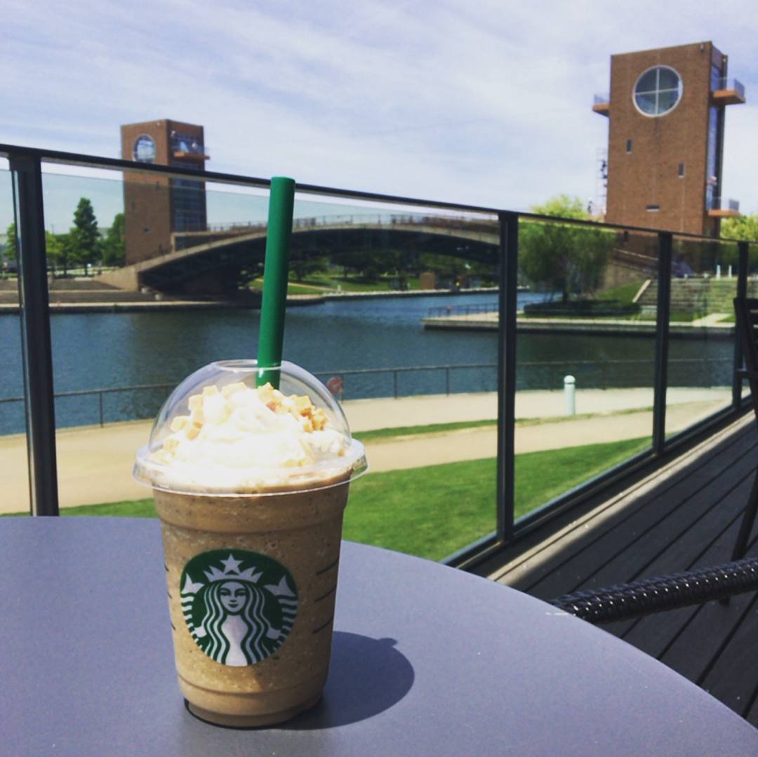 Starbucks Coffee Toyama ring water park shop 매장 이미지