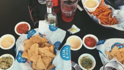 락앤롤 바앤디너 (Roll & Rock Bar and Diner) 매장 이미지