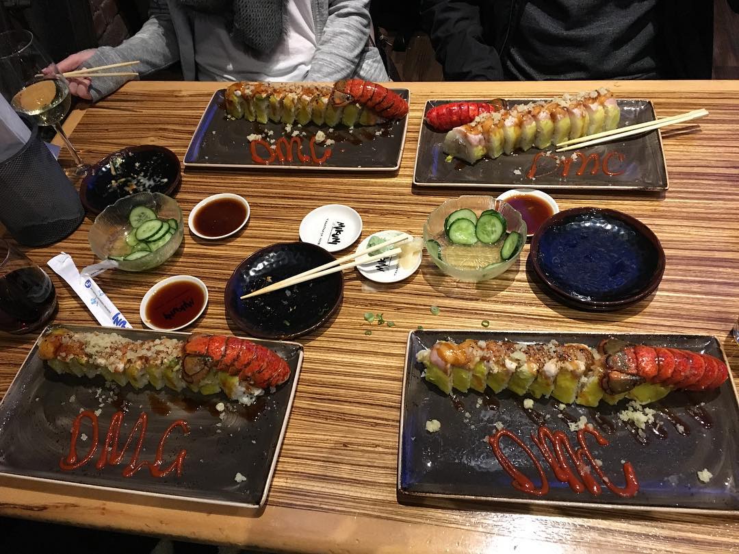 미쿠니 (Mikuni Japanese Restaurant and Sushi Bar) 매장 이미지