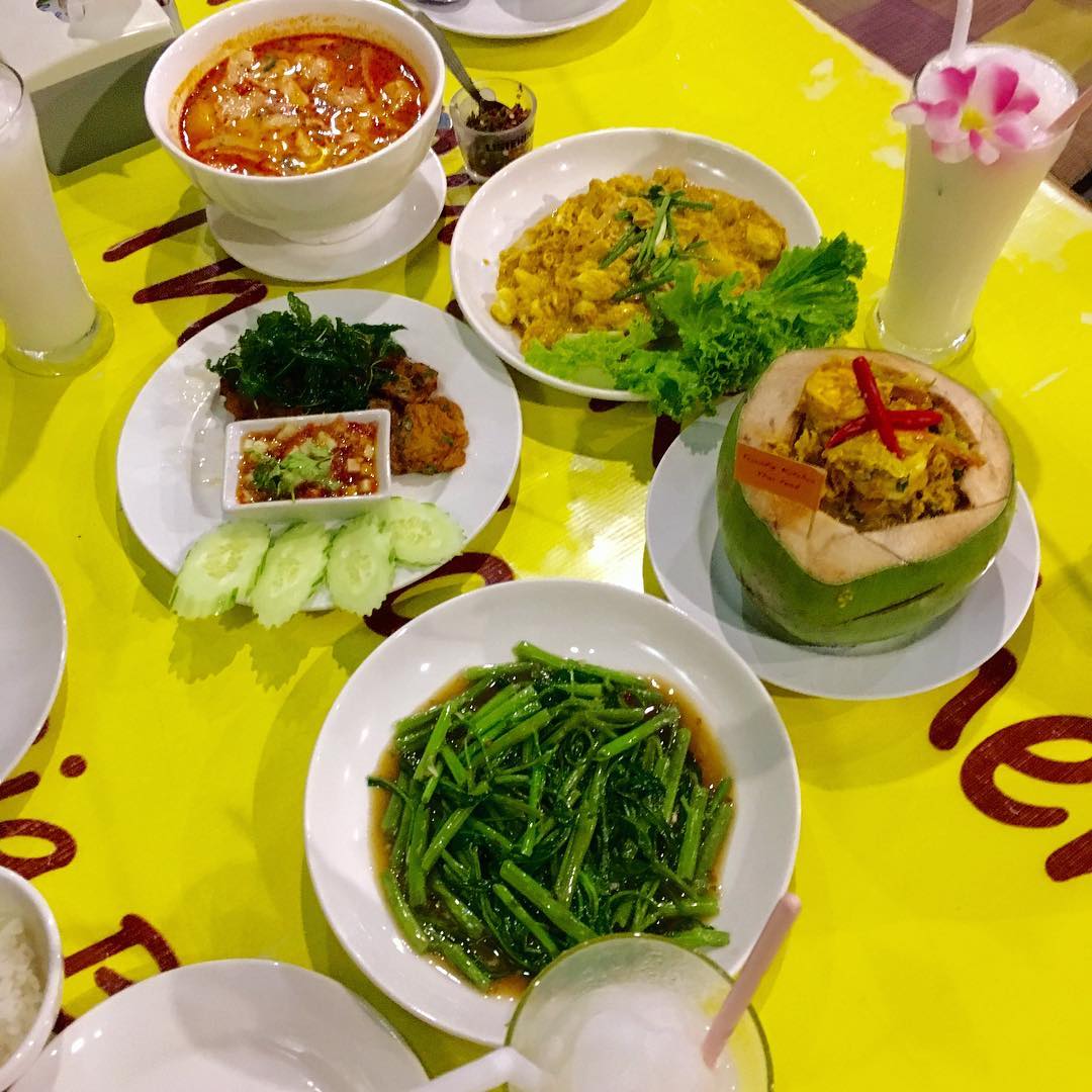 프렌들리 키친 (Friendly Kitchen Thai Food) 매장 이미지