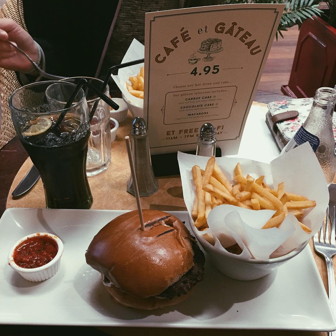 카페 라운지 (Cafe Rouge) 매장 이미지