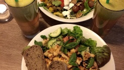 딘 엔 데이비드 (Dean and David) 매장 이미지