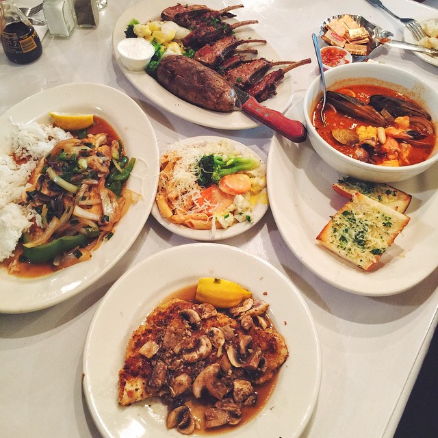 몬테레이 피쉬 하우스 (Monterey's Fish House) 매장 이미지