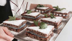 Hide out 매장 이미지