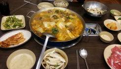 동촌황정순수육전골 매장 이미지