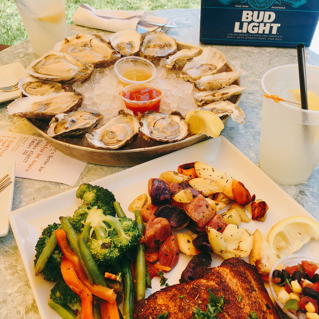 해리스 오이스터 바 앤 씨푸드 (Harry's Oyster Bar & Seafood) 매장 이미지