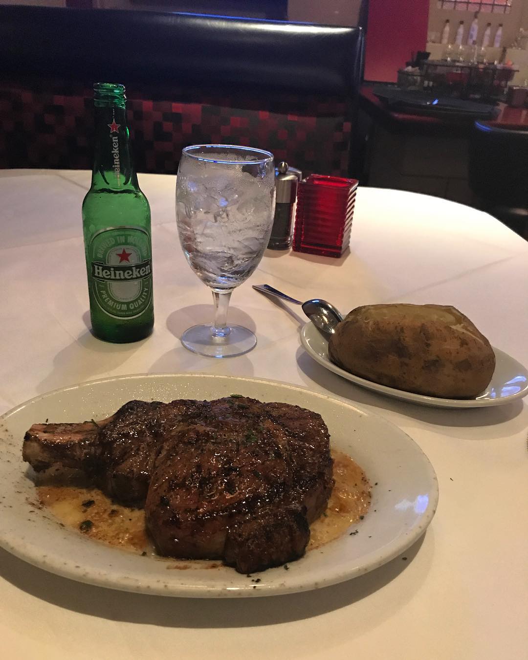 루스 크리스 스테이크 하우스 (Ruth's Chris Steak House) 매장 이미지