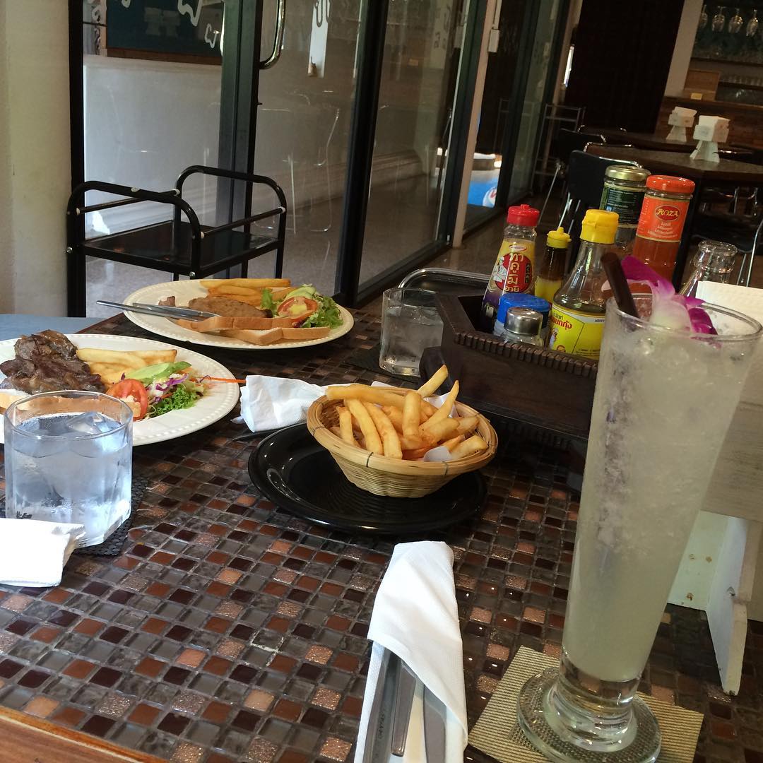 루엔 타이 레스토랑 (Ruean Thai Restaurant & Bar) 매장 이미지