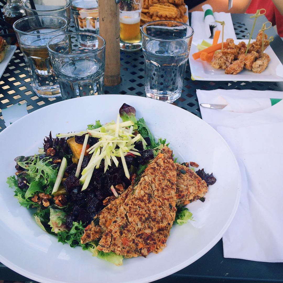 Garibaldi Lift Co. Bar & Grill 매장 이미지