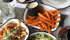 도그필 버거 트주브올멘 (Dognvill Burger Tjuvholmen) 매장 이미지