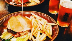 아문드센 브리져리 엔 스피세리 (Amundsen Bryggeri & Spiseri) 매장 이미지