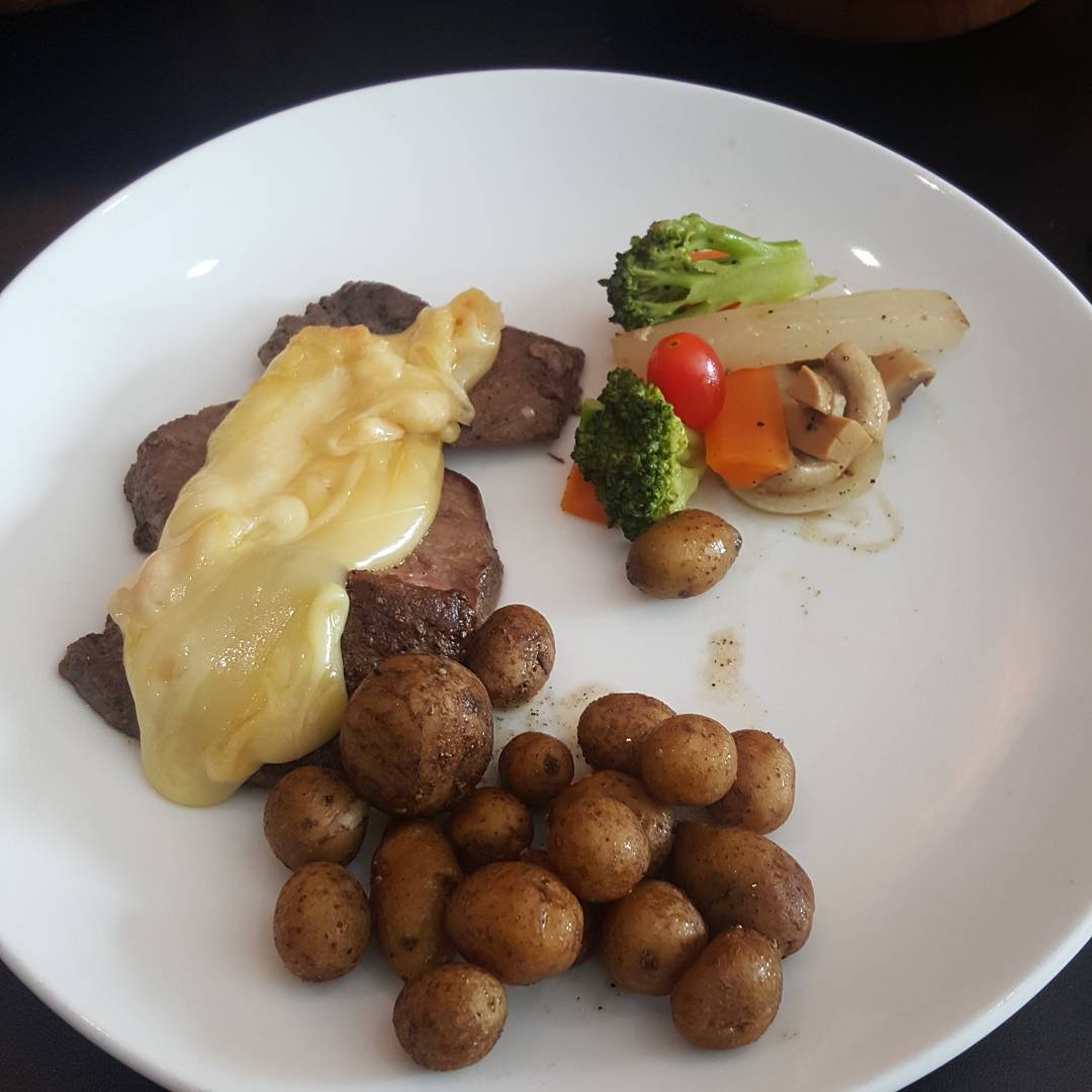 Roasteree Cafe & Roastery 매장 이미지