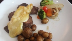 Roasteree Cafe & Roastery 매장 이미지