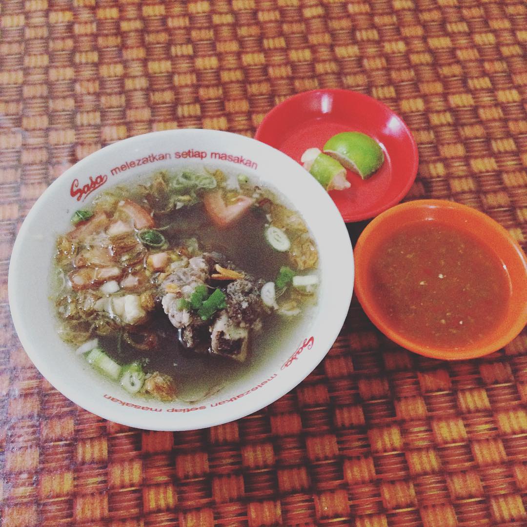 루마 마칸 세데르하나 (Rumah Makan Sederhana) 매장 이미지
