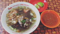 루마 마칸 세데르하나 (Rumah Makan Sederhana) 매장 이미지