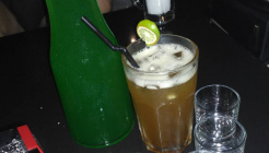 패브리카 바&이터리 (FABRICA Bar & Eatery) 매장 이미지