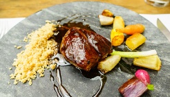 Mani restaurante 매장 이미지