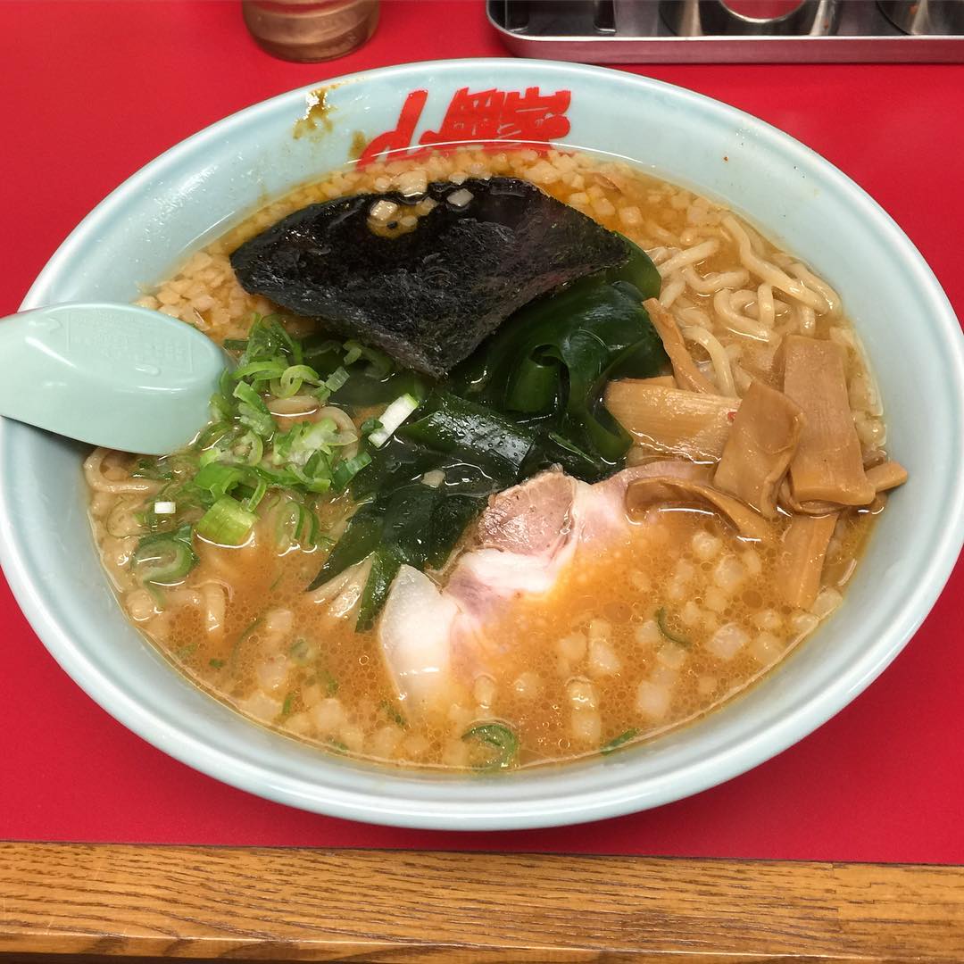야마 오카야 (YAMAOKAYA(ラーメン山岡家 網走店)) 매장 이미지