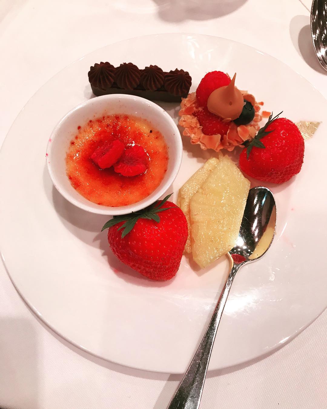 배드러츠 플레이스 호텔 (Badrutt's Palace Hotel Restaurant) 매장 이미지