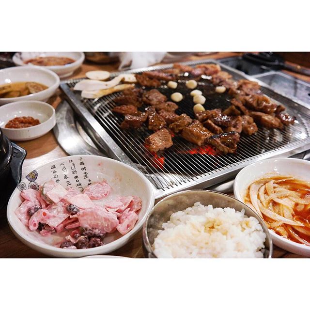 우리마을숯불구이 매장 이미지