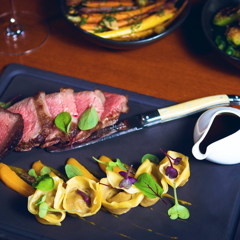 Little Truffle Dining Room & Bar 매장 이미지