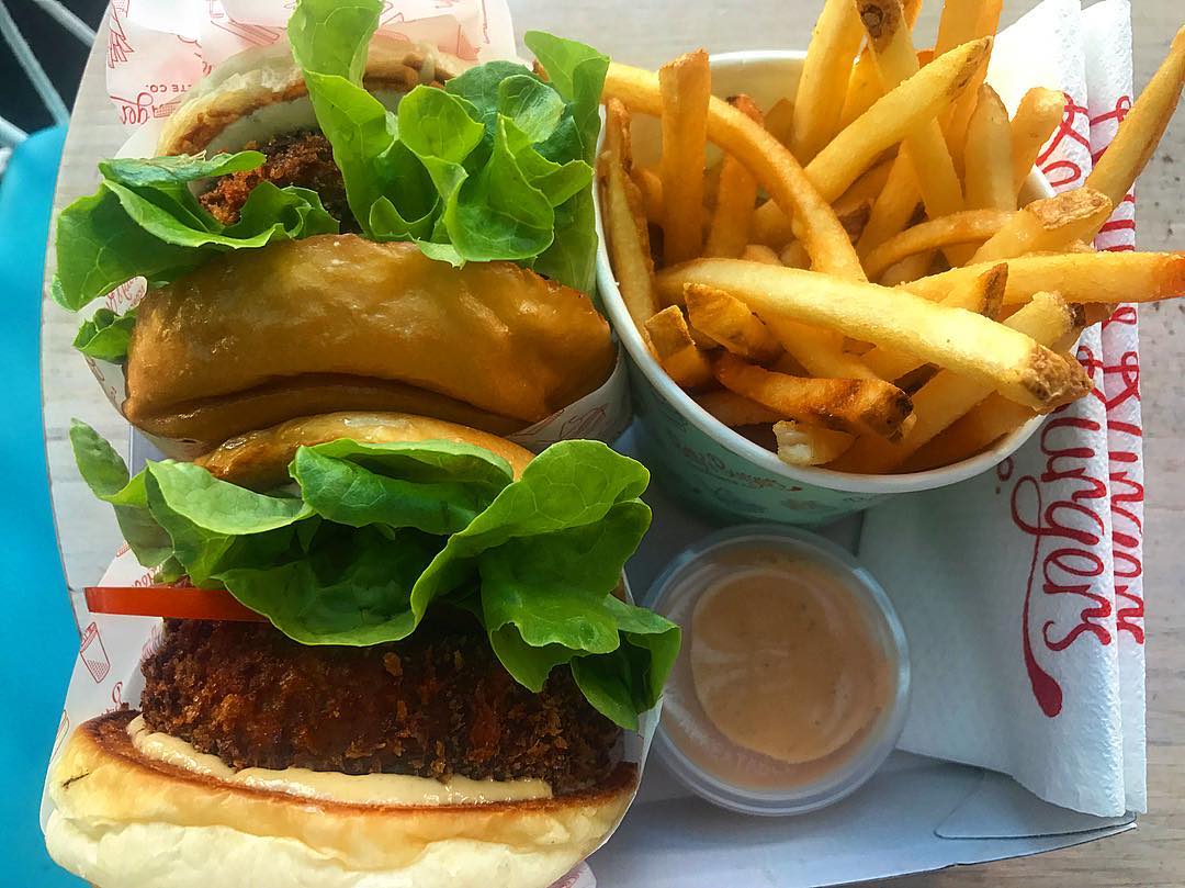 Betty's Burgers & Concrete Co. 매장 이미지