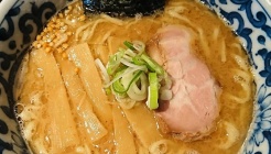 九段斑鳩市ヶ谷本店 九段斑鳩 매장 이미지