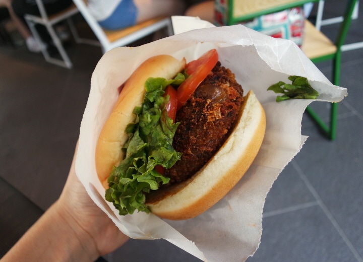 Shake Shack New York Hotel 매장 이미지
