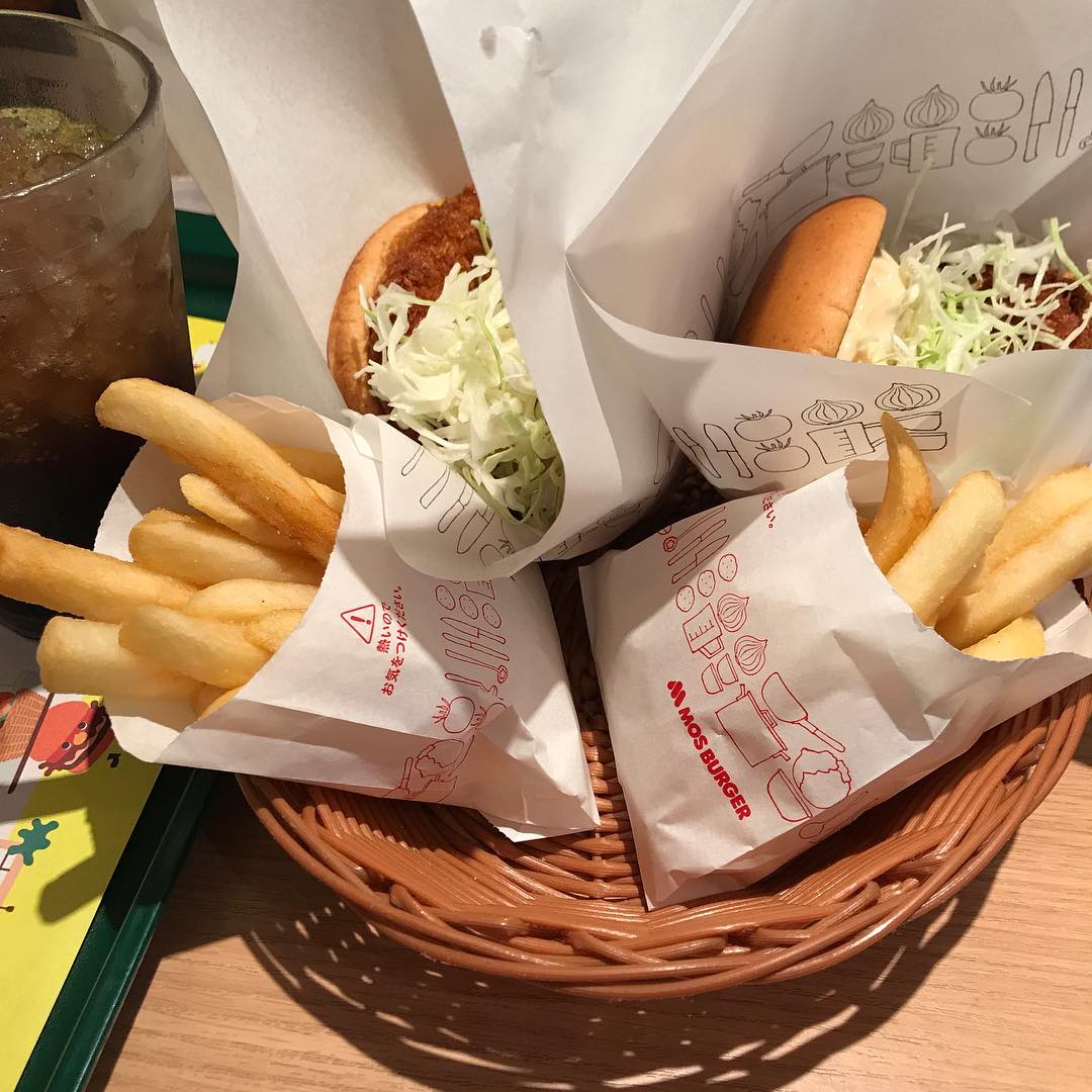 Mos Burger Shibuya 매장 이미지