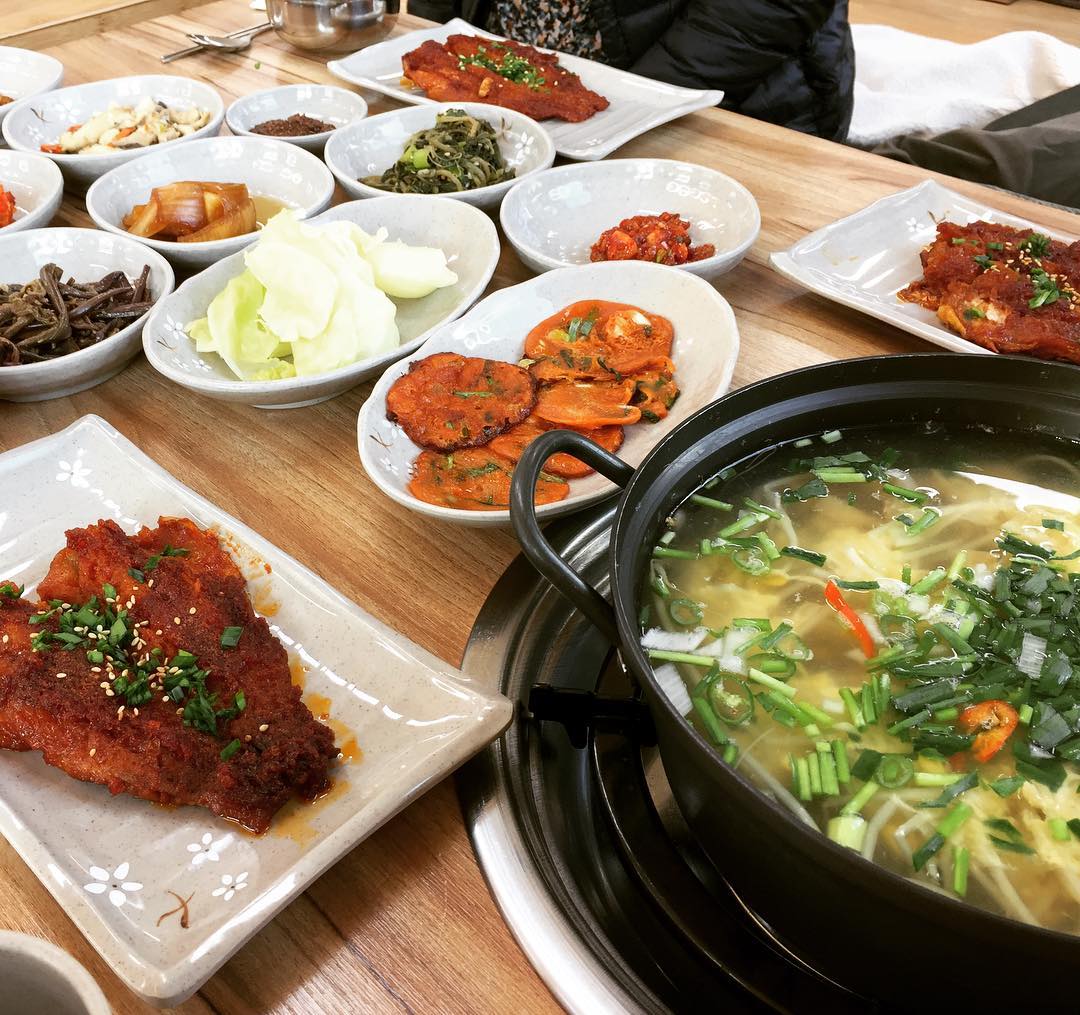 자작나무집 매장 이미지