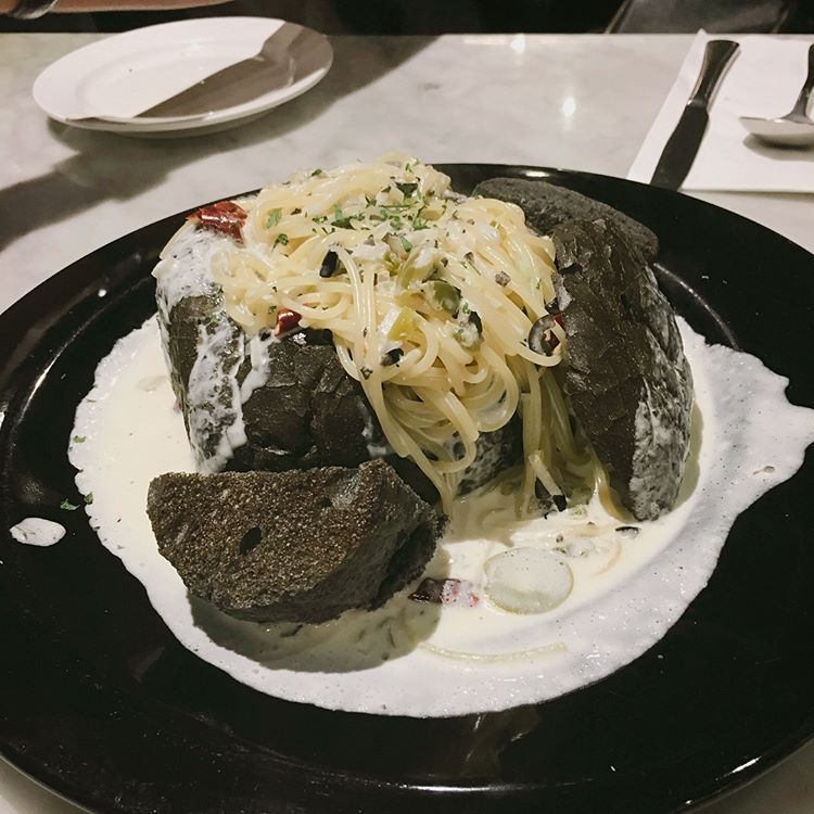 피아노 매장 이미지