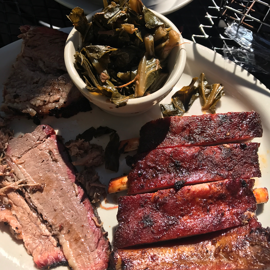 Fox Bros. BBQ 매장 이미지
