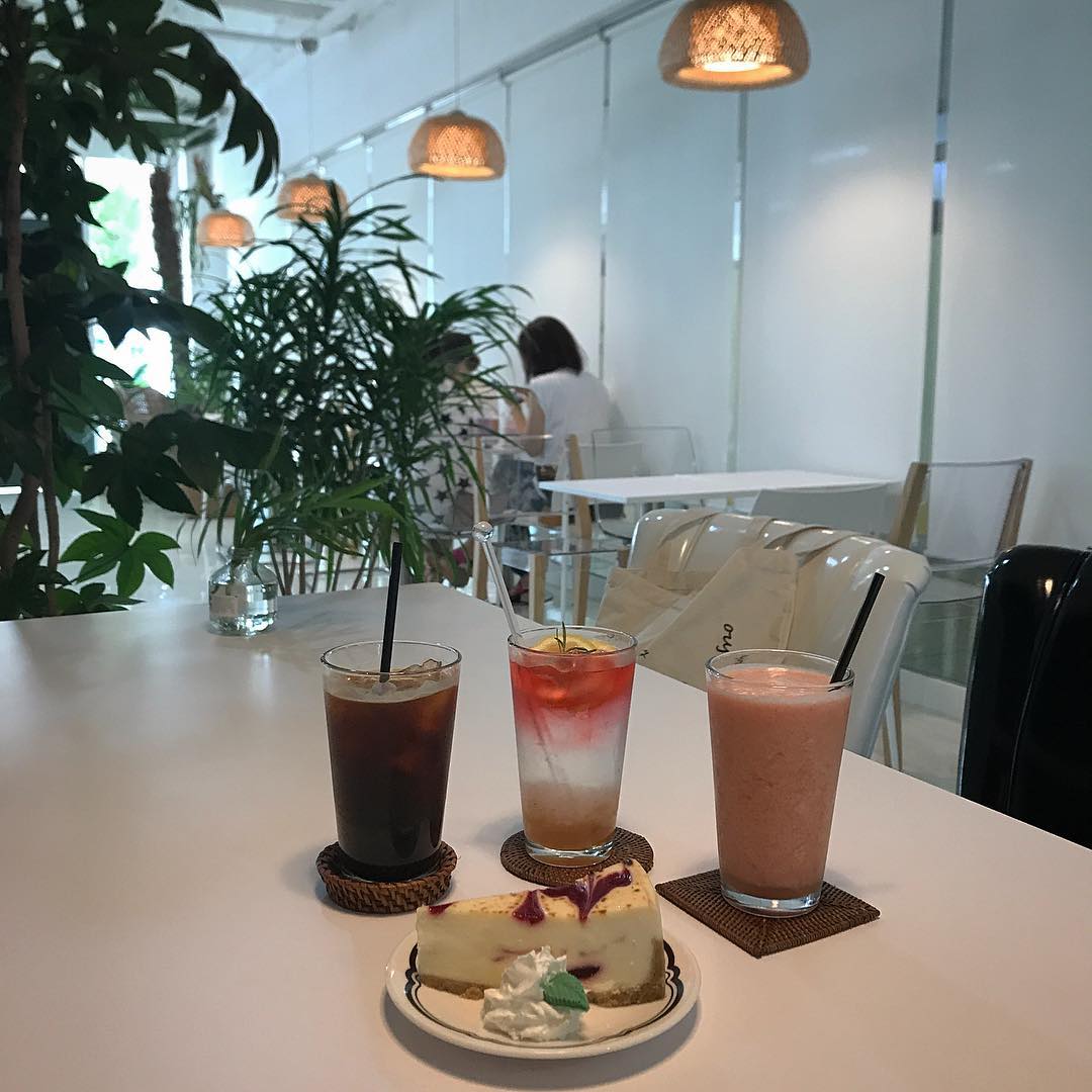 집앞커피 매장 이미지