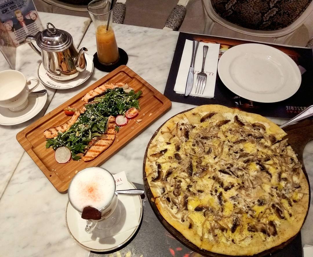 JJ Royal Brasserie 매장 이미지